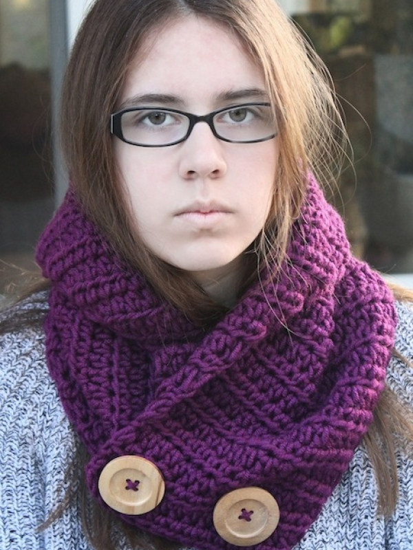 button cowl crochet pattern