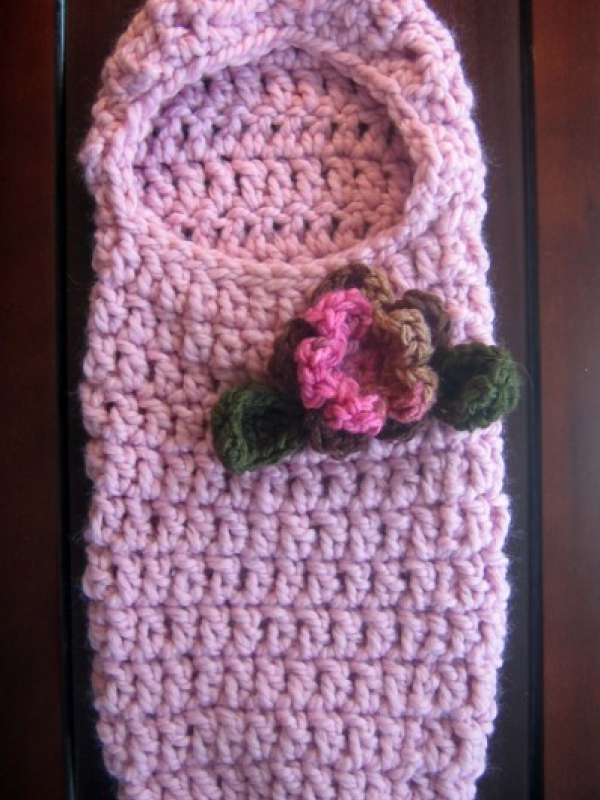 Crochet Pattern Hooded Baby Cocoon With Flower and Leaves